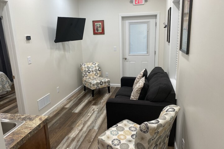 Room 143 of 238