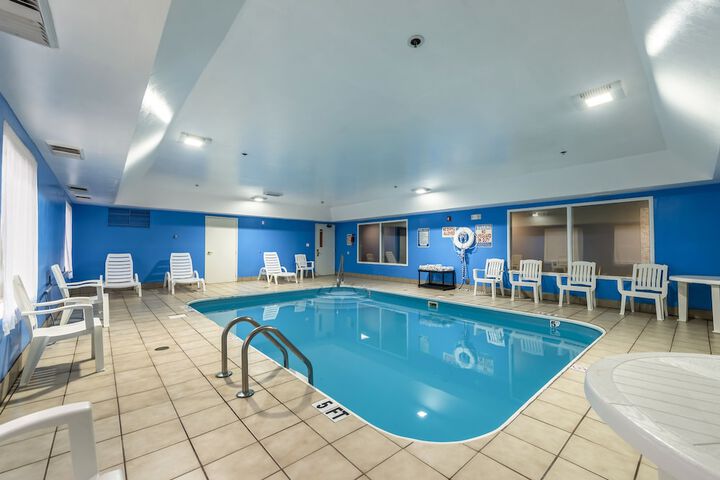 Pool 6 of 35
