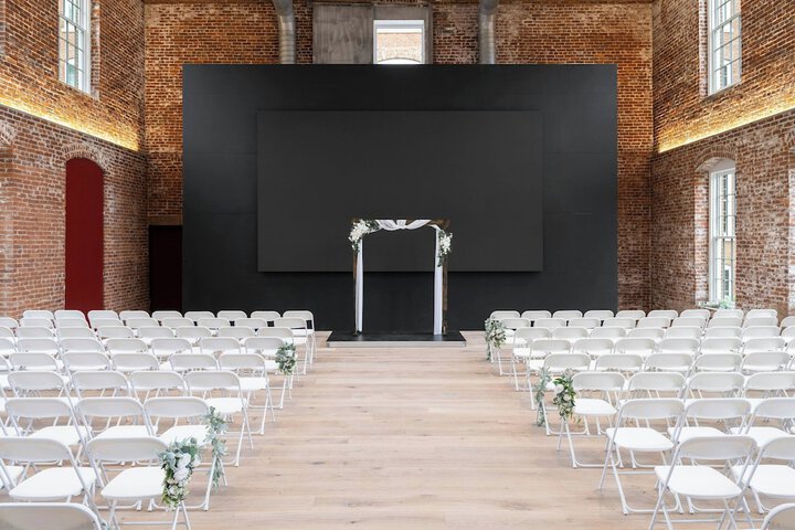 Ballroom/Hall 77 of 82