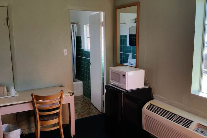 El Rancho Motel