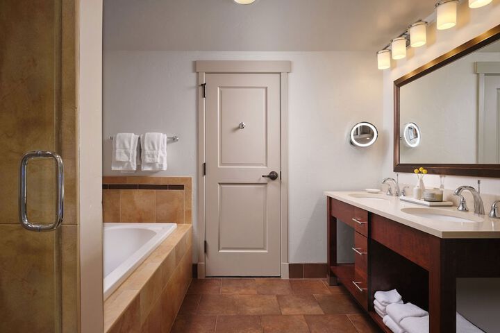 Room 30 of 59