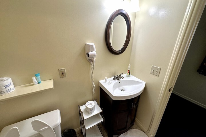 Montague Inn