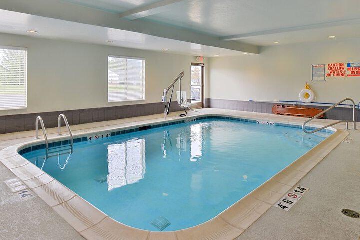 Pool 4 of 37