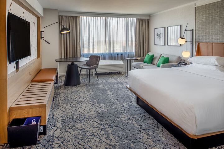 Sheraton Westport Plaza Hotel St. Louis
