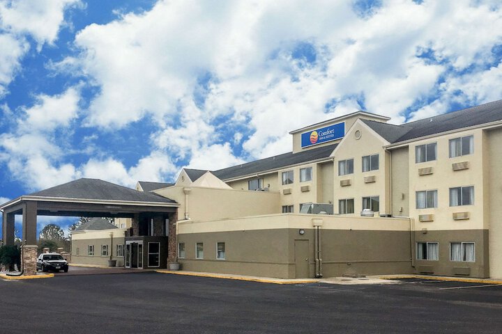 Hotel 8 of 65