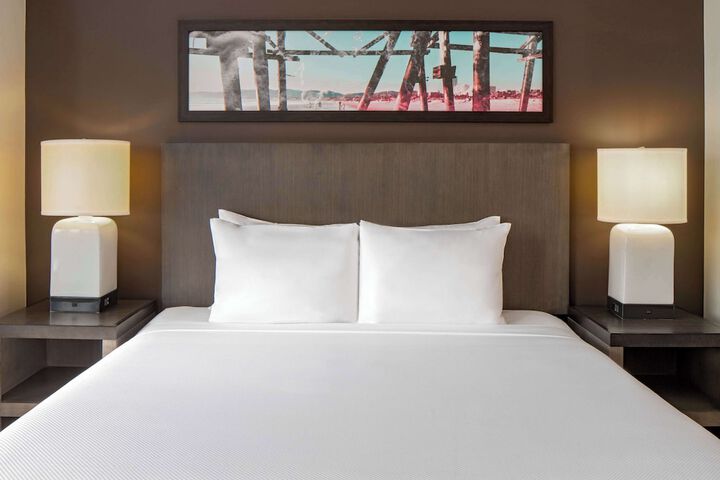 Room 42 of 90