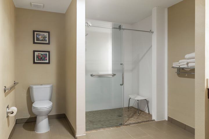 Room 14 of 30