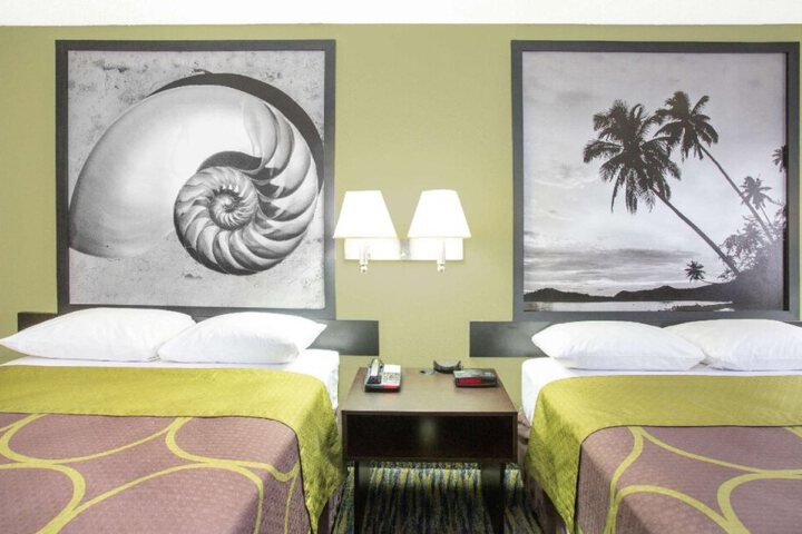 SUPER 8 BY WYNDHAM PANAMA CITY