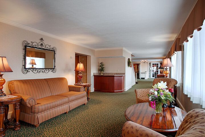 Hotel Interior 15 of 92
