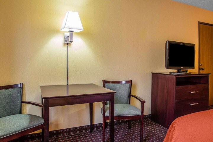 Room 21 of 31