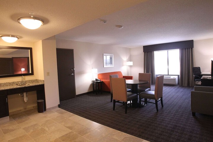Hampton Inn & Suites Seneca-Clemson Area