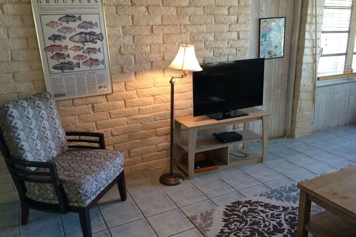 Room 172 of 219