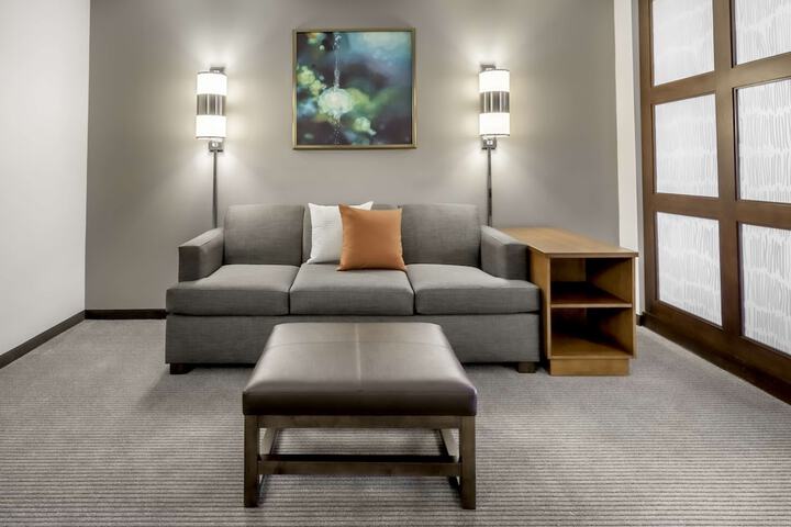 Room 29 of 38