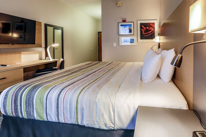 Room 34 of 49