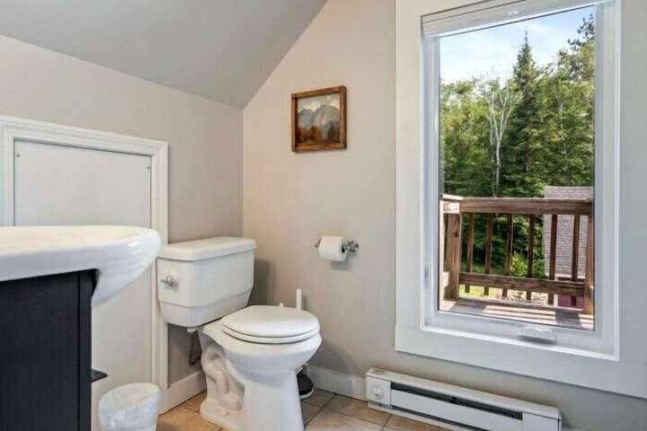 The Aurora Inn & Cottages