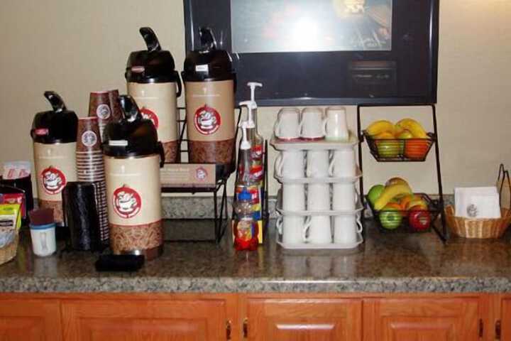 Breakfast/Coffee Service 18 of 21