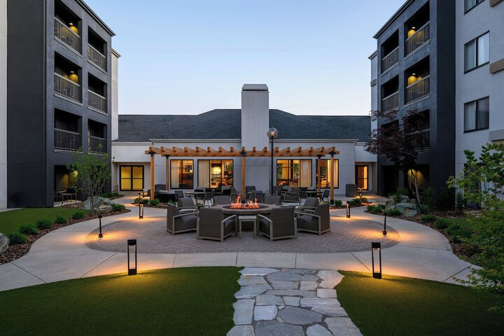 Courtyard by Marriott Downtown Boise