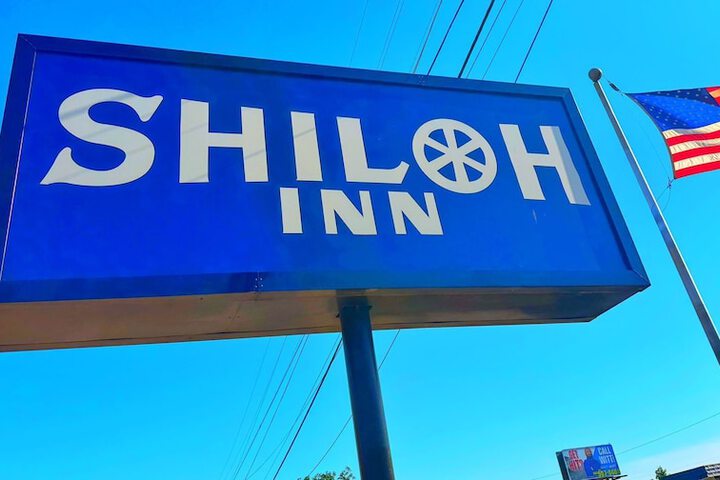 Shiloh Inn