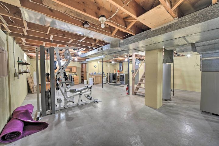 Pet-friendly Retreat 1 Mi to St. Louis River!
