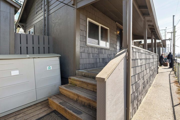Oceanside Ocean Front Cabins