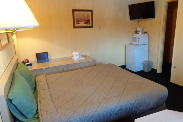 Room 10 of 40
