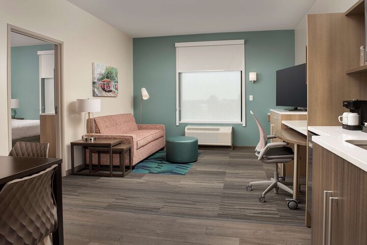 Room 21 of 35