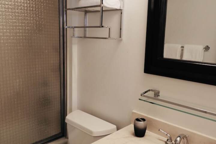 Room 30 of 46