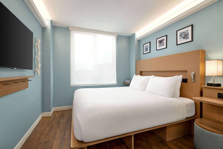 Wingate by Wyndham Bronx / Haven Park