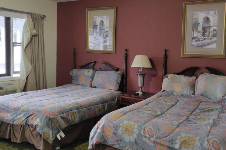 Room 17 of 20