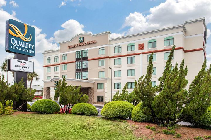 Hotel 2 of 70