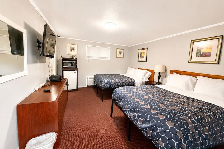 BEACHWAY MOTEL