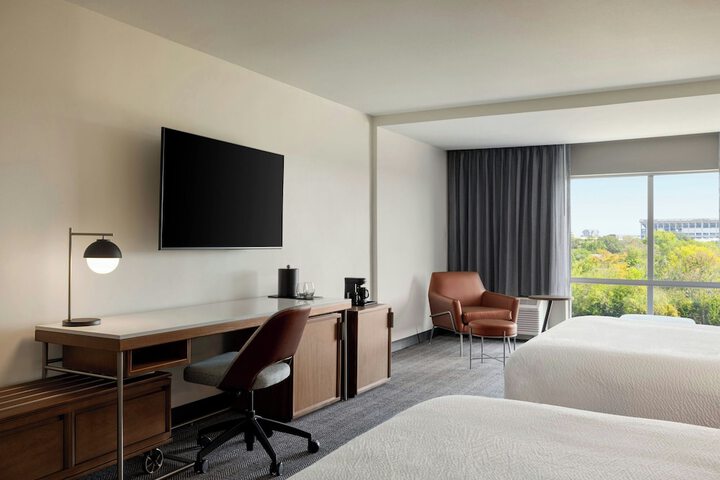 Room 39 of 57