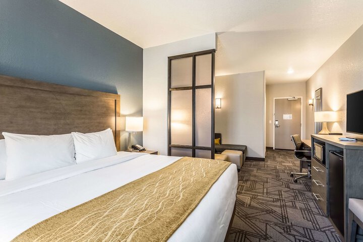 Room 50 of 98