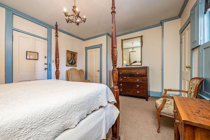 Wayside Inn