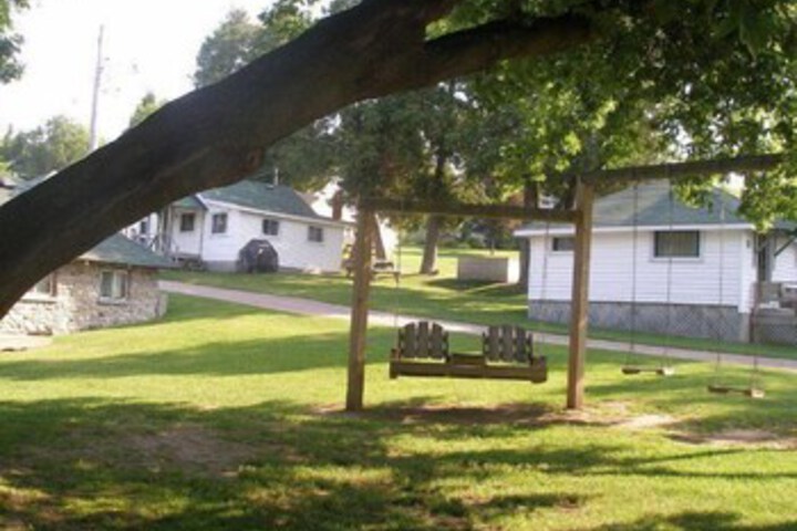 Muskie Bay Resort