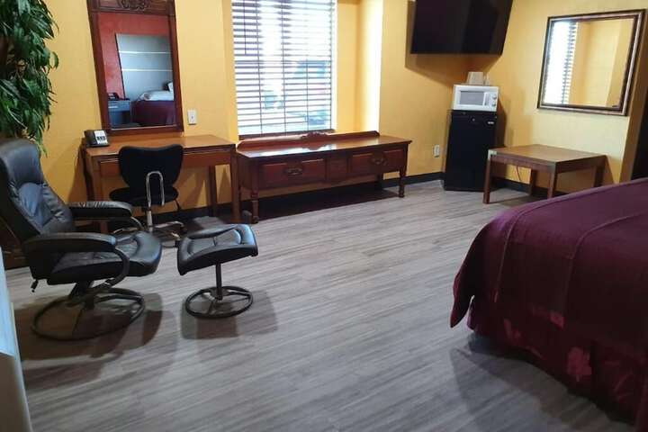 Chaparral Motel