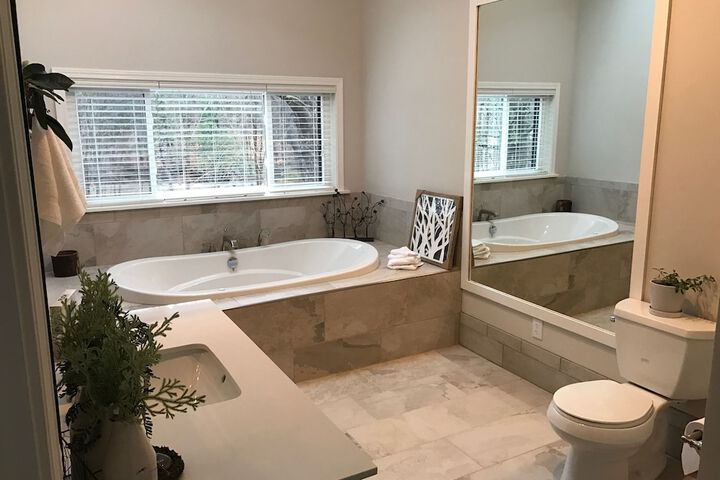 Hot Tub 62 of 62