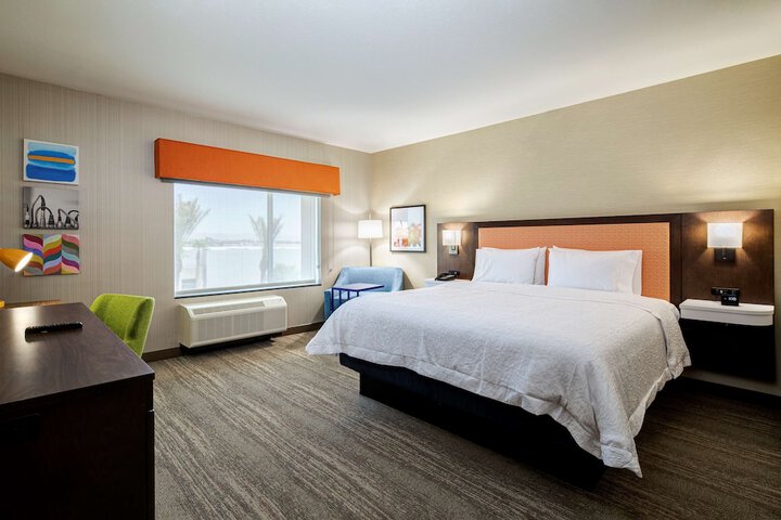 Room 8 of 39
