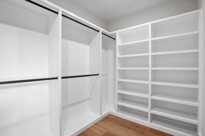 Room 186 of 250