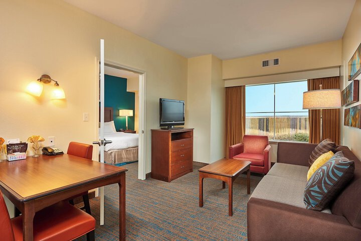 Room 17 of 30
