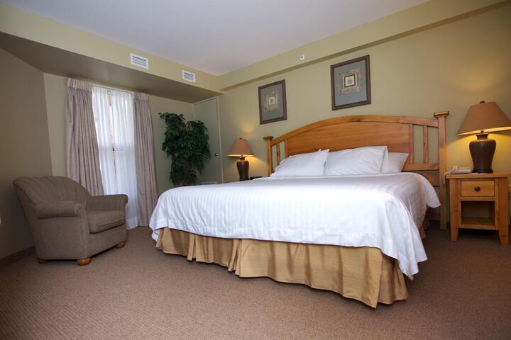 Room 18 of 32