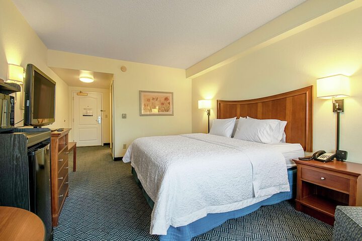 Room 42 of 94