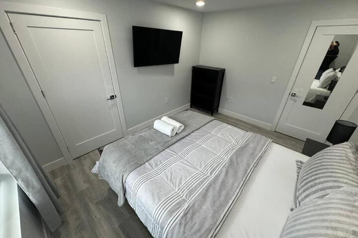 The Elegant Suite - 2BR with Great Amenities