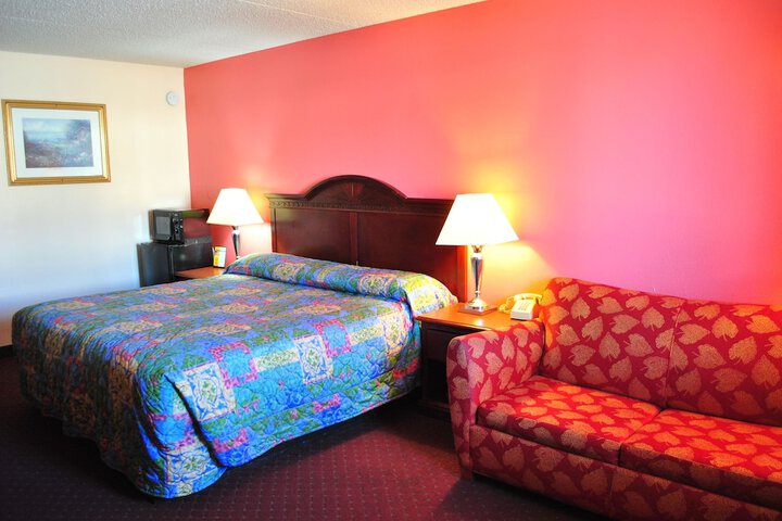 Room 7 of 11
