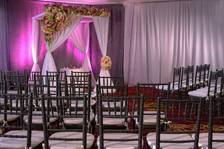 Ballroom/Hall 78 of 86