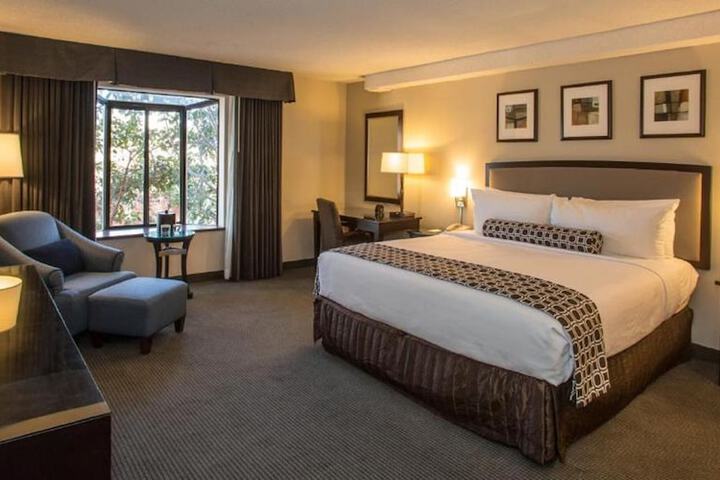 FairBridge Hotel by Concord Plaza