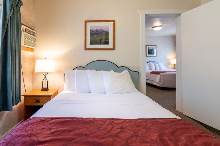 Room 15 of 49