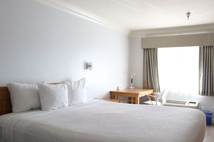 Room 19 of 25