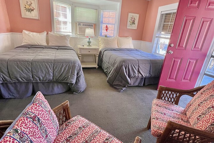 Room 148 of 191