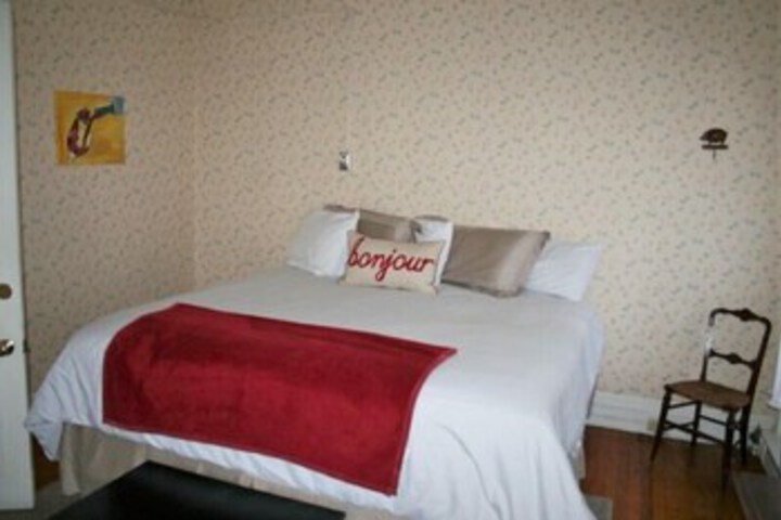 Summerhill Bed & Breakfast